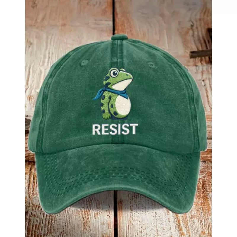 水洗棉棒球帽,青蛙圖案,帽頂柔軟。