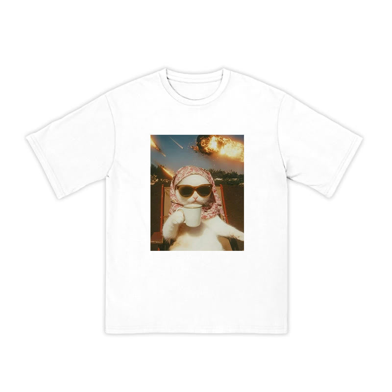 Unisex Just A Chill Cat Print T-shirt