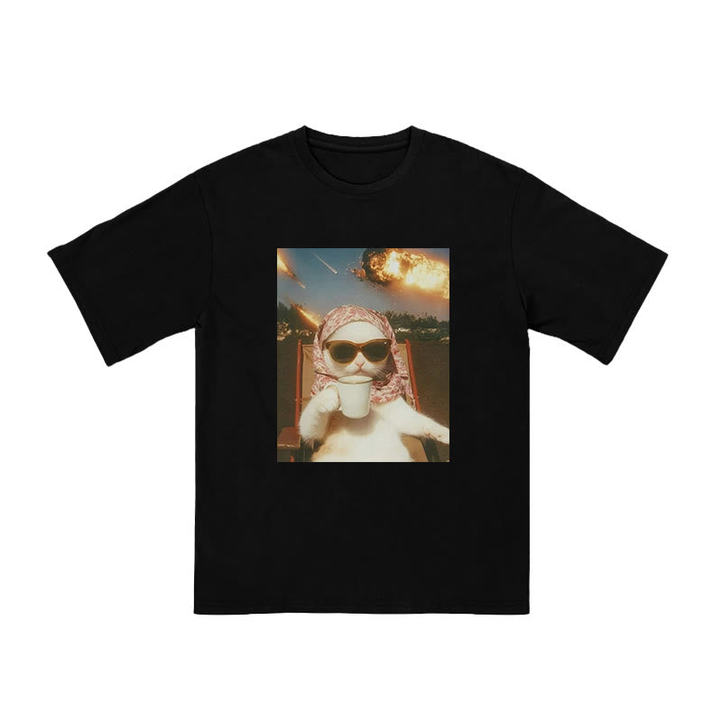 Unisex Just A Chill Cat Print T-shirt